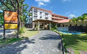 Court Meridian Hotel & Suites